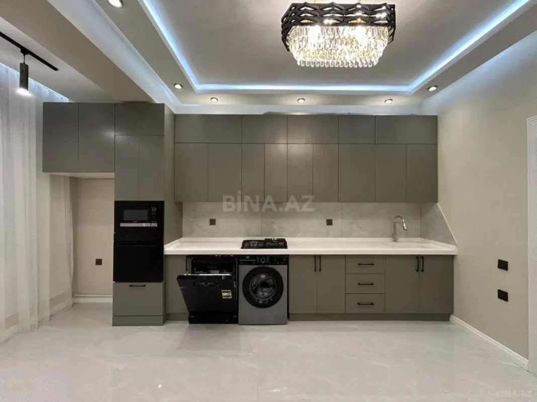 Satılır 3 otaqlı mənzil 134.8 m²