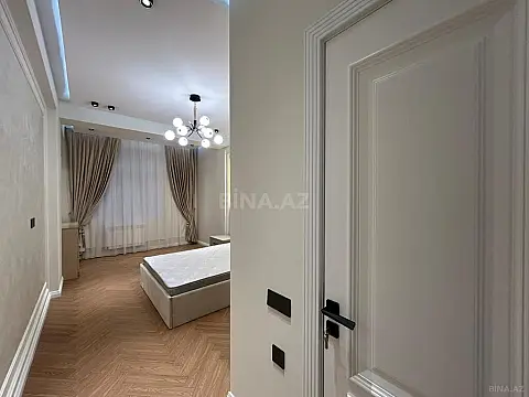 Satılır 3 otaqlı mənzil 134.8 m²