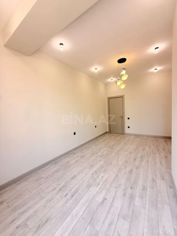 Satılır 3 otaqlı mənzil 112 m²