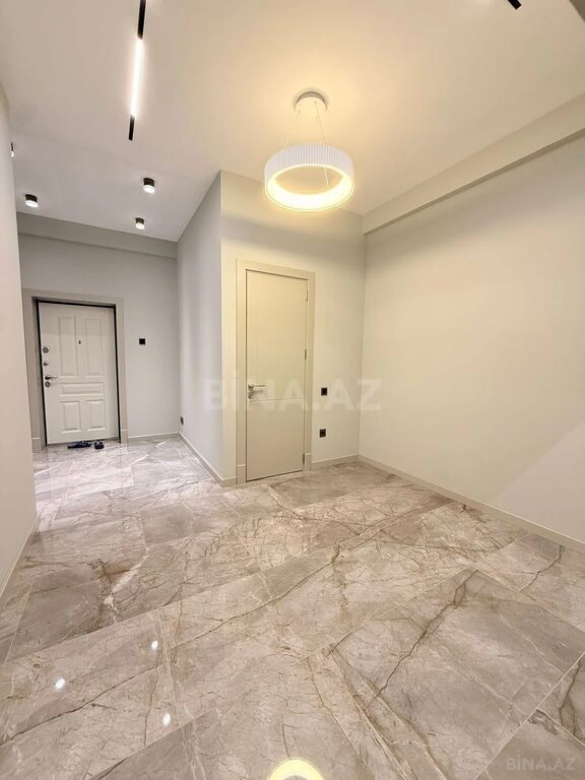 Satılır 3 otaqlı mənzil 112 m²