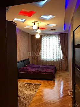 Satılır 4 otaqlı mənzil 151 m²