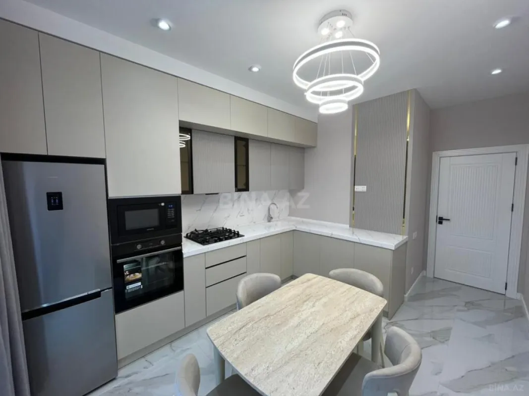 Kirayə verilir 2 otaqlı mənzil 100 m²