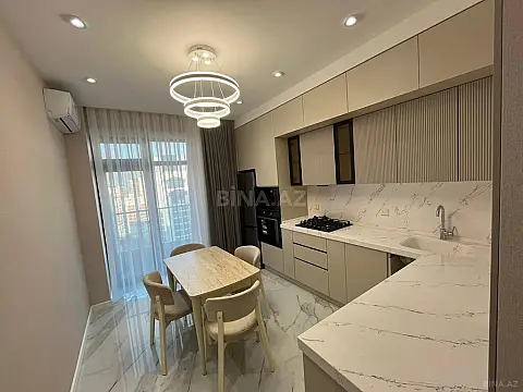 Kirayə verilir 2 otaqlı mənzil 100 m²