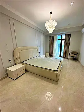 Kirayə verilir 2 otaqlı mənzil 90 m²