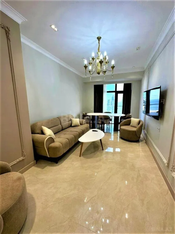 Kirayə verilir 2 otaqlı mənzil 90 m²