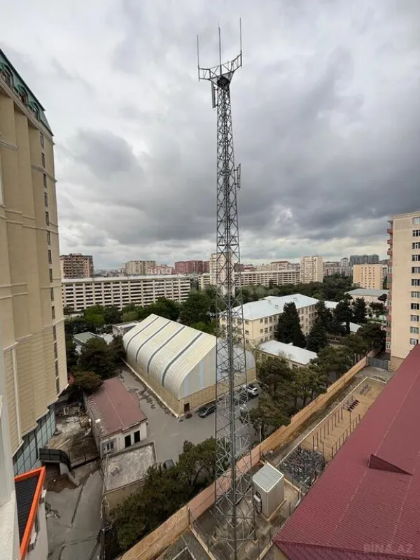 Satılır 2 otaqlı mənzil 67.5 m²