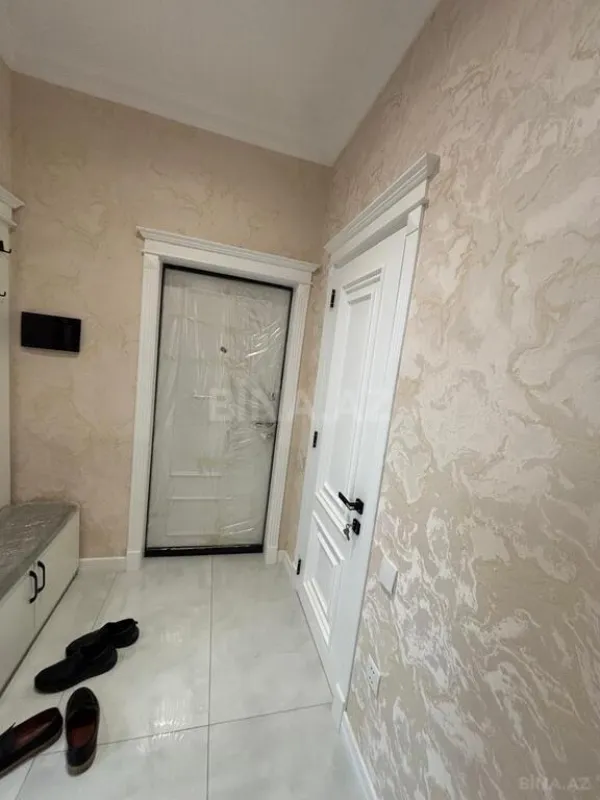 Satılır 2 otaqlı mənzil 67.5 m²