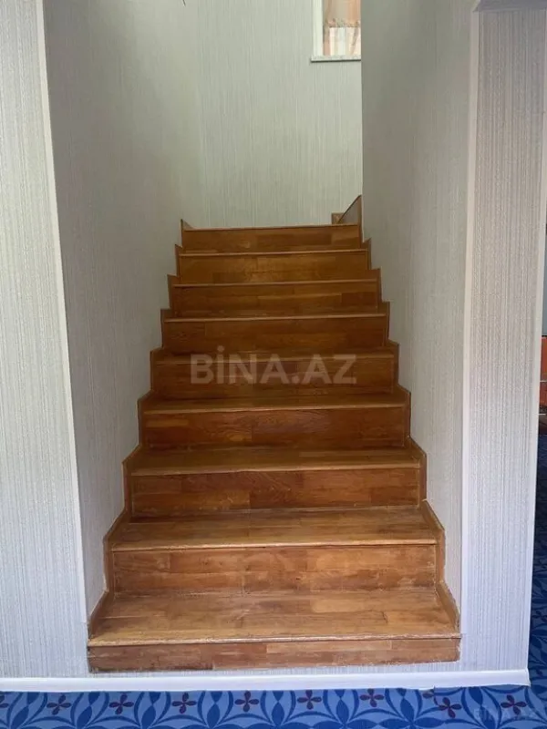 Satılır 6 otaqlı həyət evi 170 m²