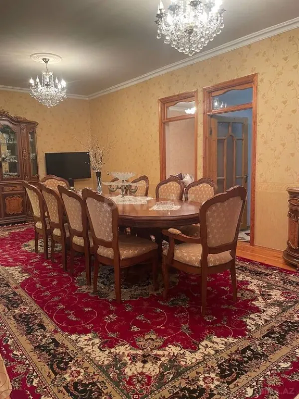 Satılır 6 otaqlı həyət evi 170 m²