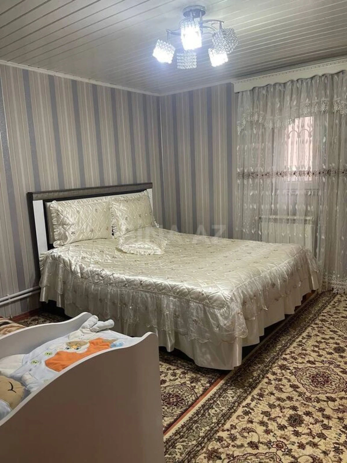 Satılır 6 otaqlı həyət evi 170 m²