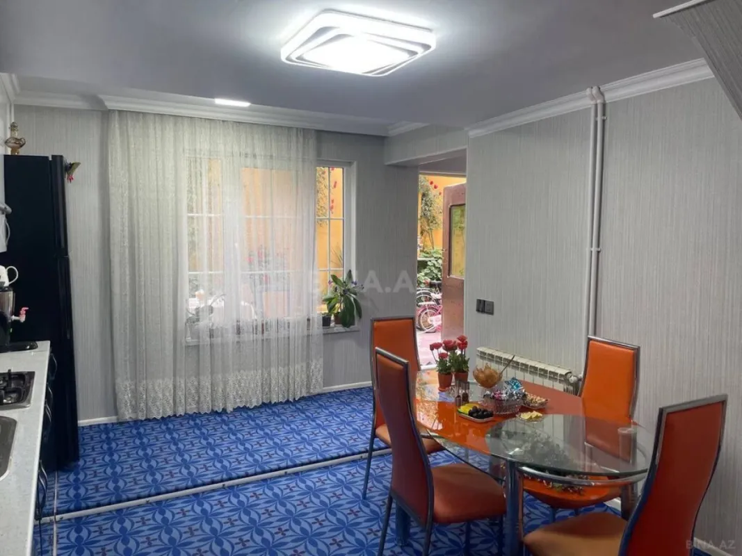 Satılır 6 otaqlı həyət evi 170 m²