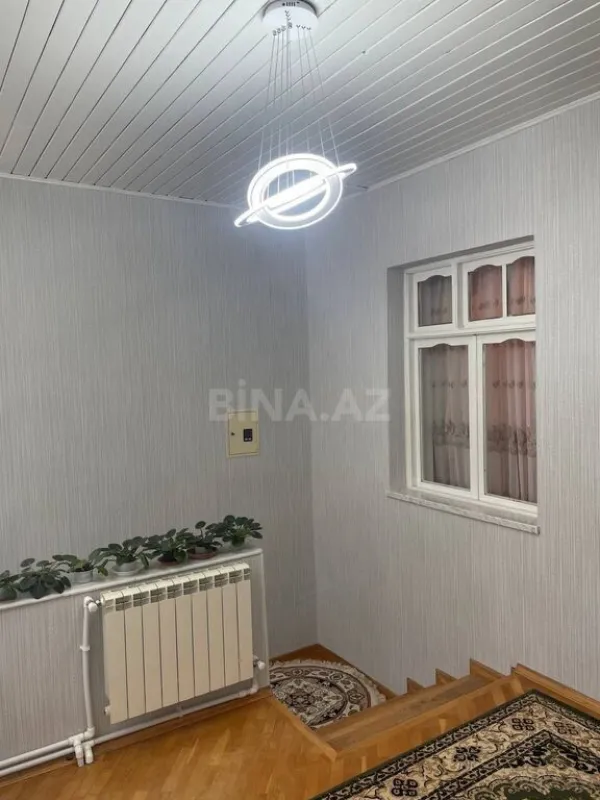 Satılır 6 otaqlı həyət evi 170 m²