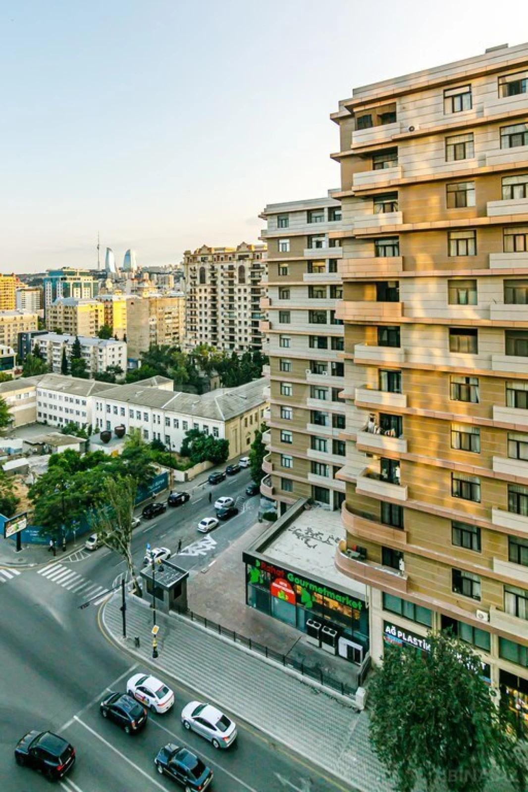 Kirayə verilir 3 otaqlı mənzil 110 m²