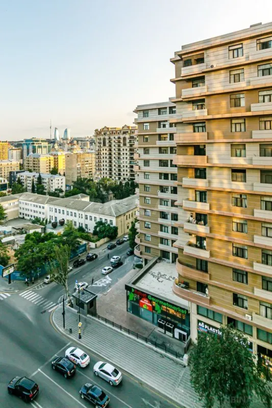 Kirayə verilir 3 otaqlı mənzil 110 m²