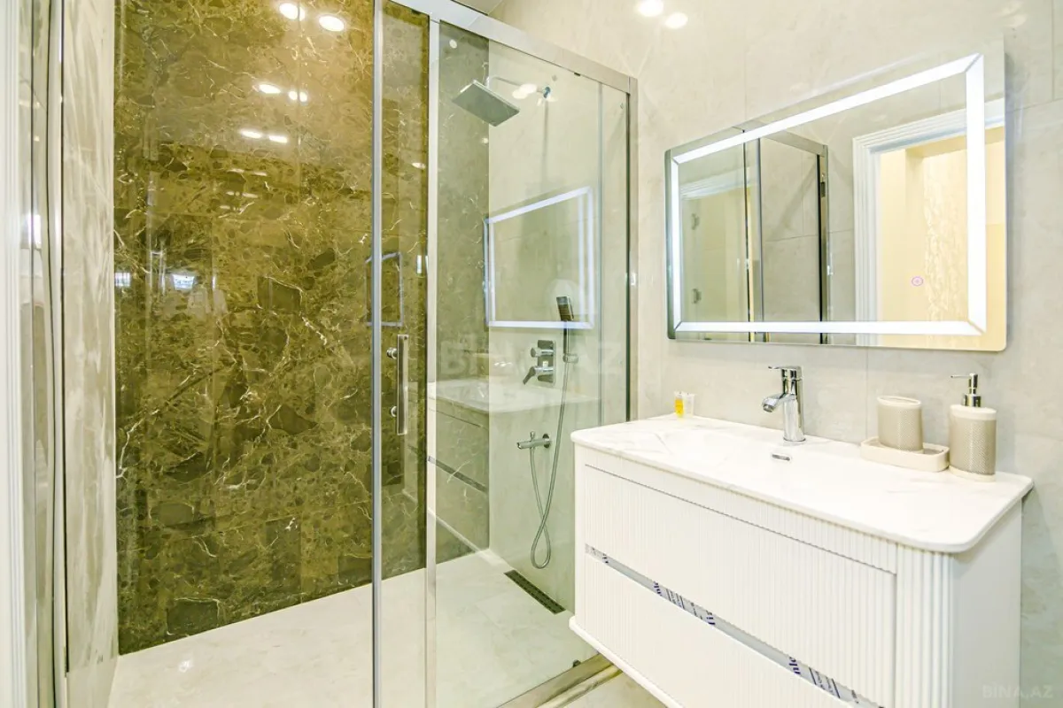 Kirayə verilir 3 otaqlı mənzil 110 m²