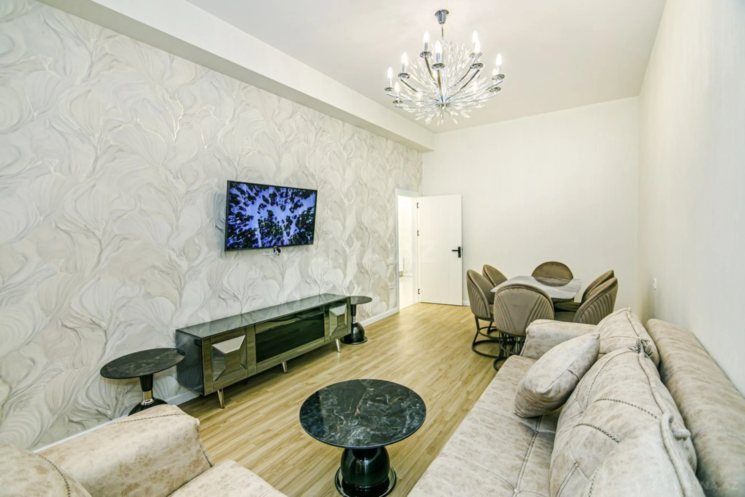 Kirayə verilir 3 otaqlı mənzil 110 m²