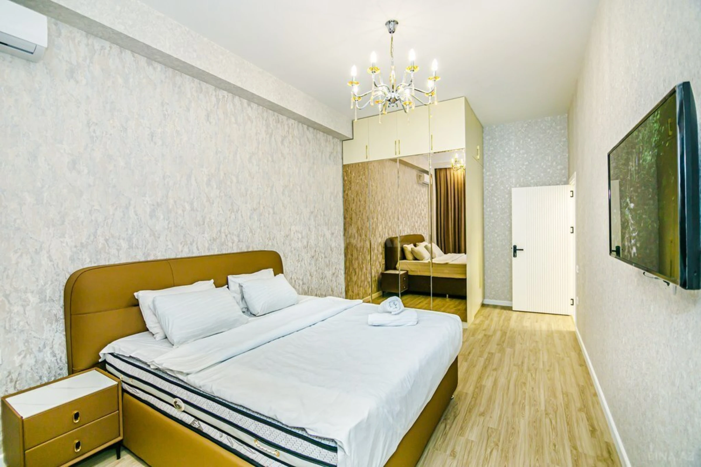 Kirayə verilir 3 otaqlı mənzil 110 m²