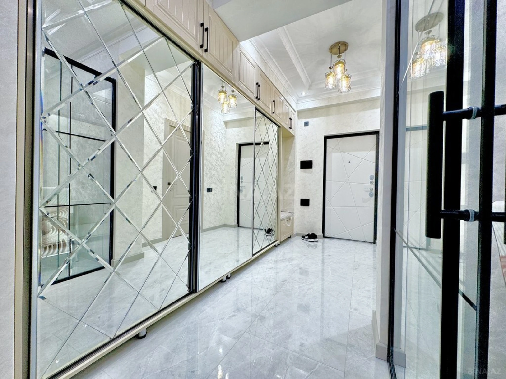 Satılır 3 otaqlı mənzil 75 m²