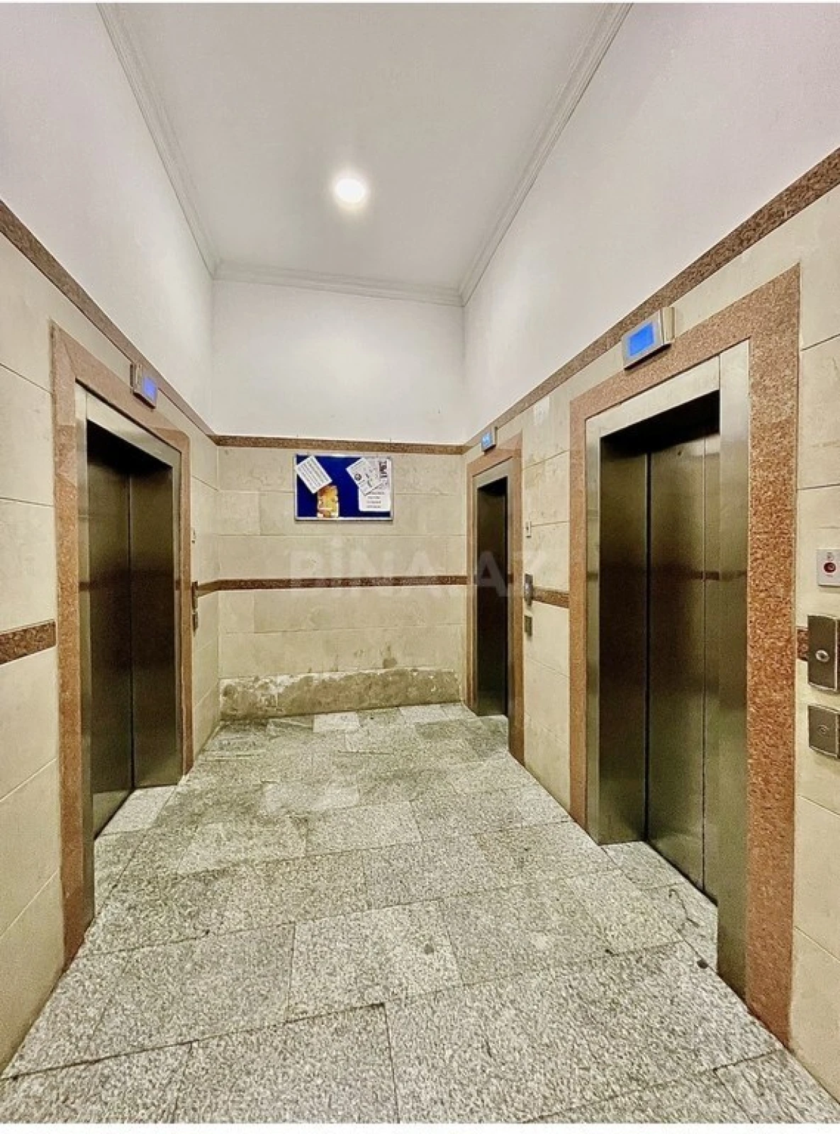 Satılır 3 otaqlı mənzil 75 m²