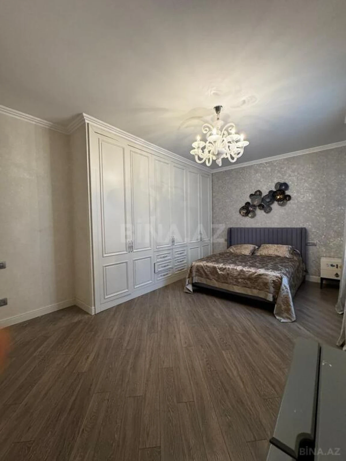 Satılır 6 otaqlı həyət evi 200 m²