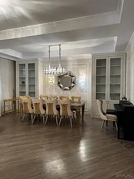 Satılır 6 otaqlı həyət evi 200 m²