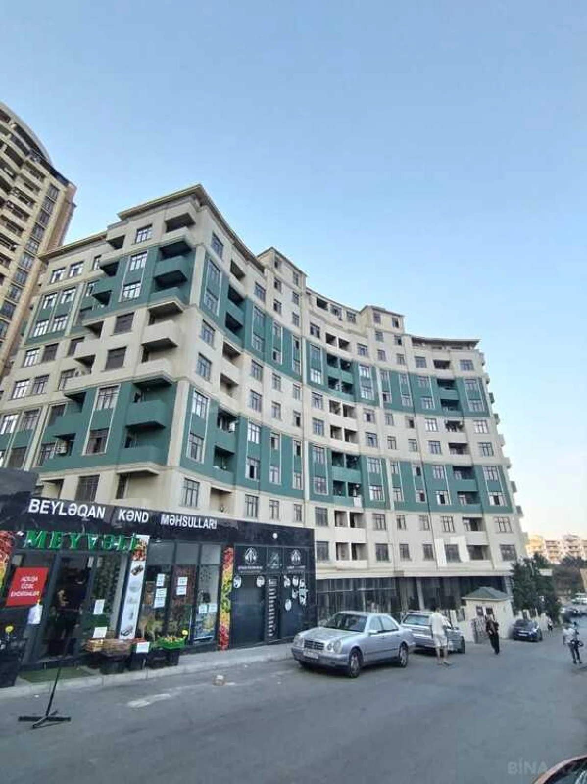 Satılır 2 otaqlı mənzil 77 m²