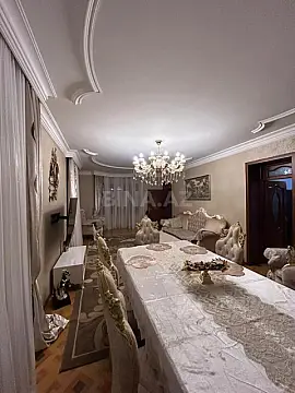 Satılır 6 otaqlı həyət evi 280 m²