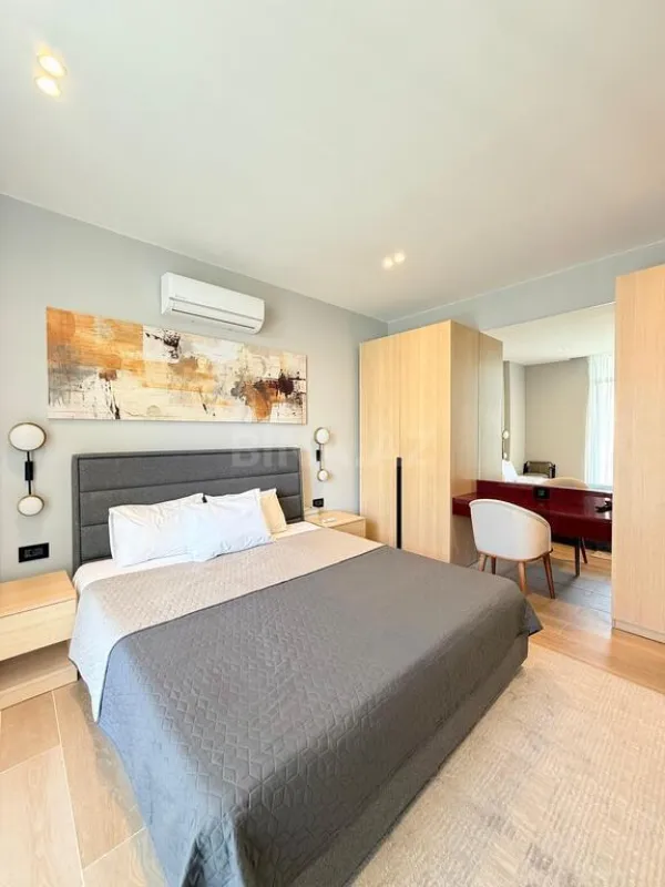 Satılır 2 otaqlı mənzil 75 m²