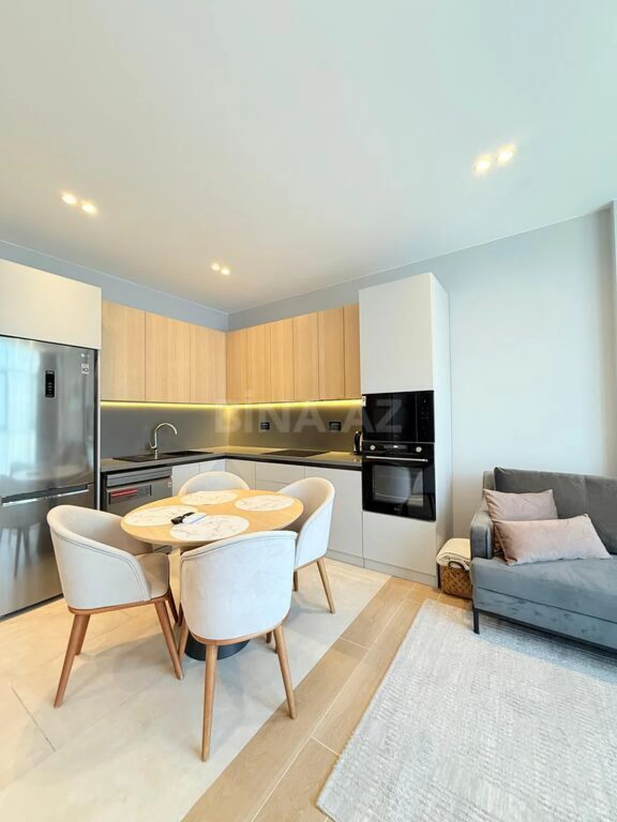 Satılır 2 otaqlı mənzil 75 m²