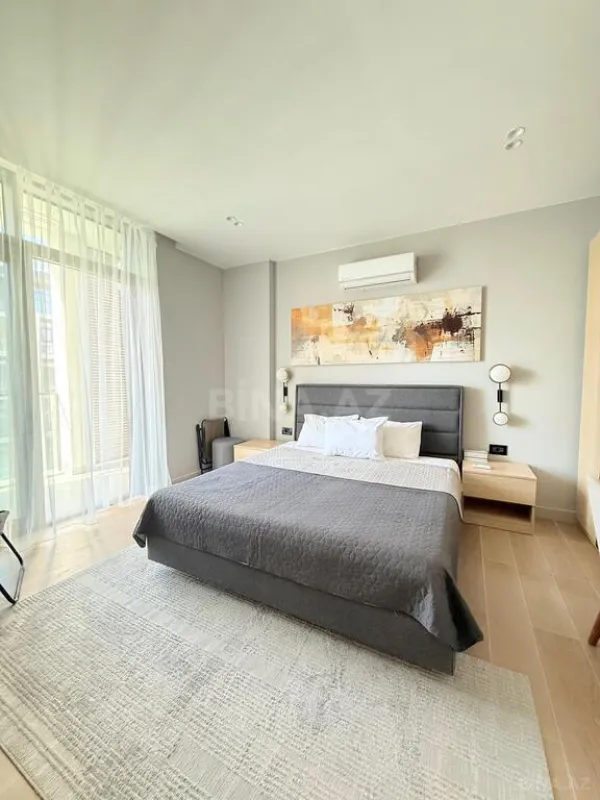 Satılır 2 otaqlı mənzil 75 m²