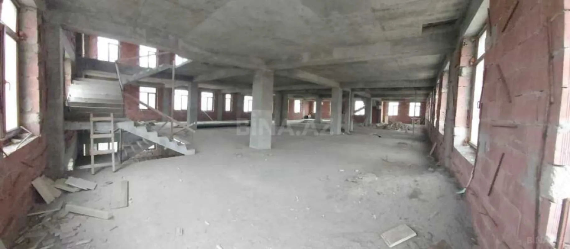 Satılır obyekt 3000 m²