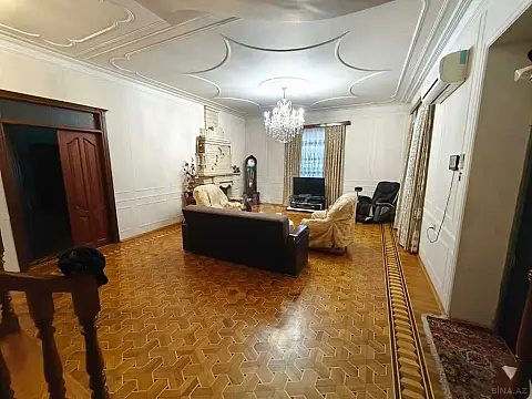 Satılır 7 otaqlı həyət evi 320 m²