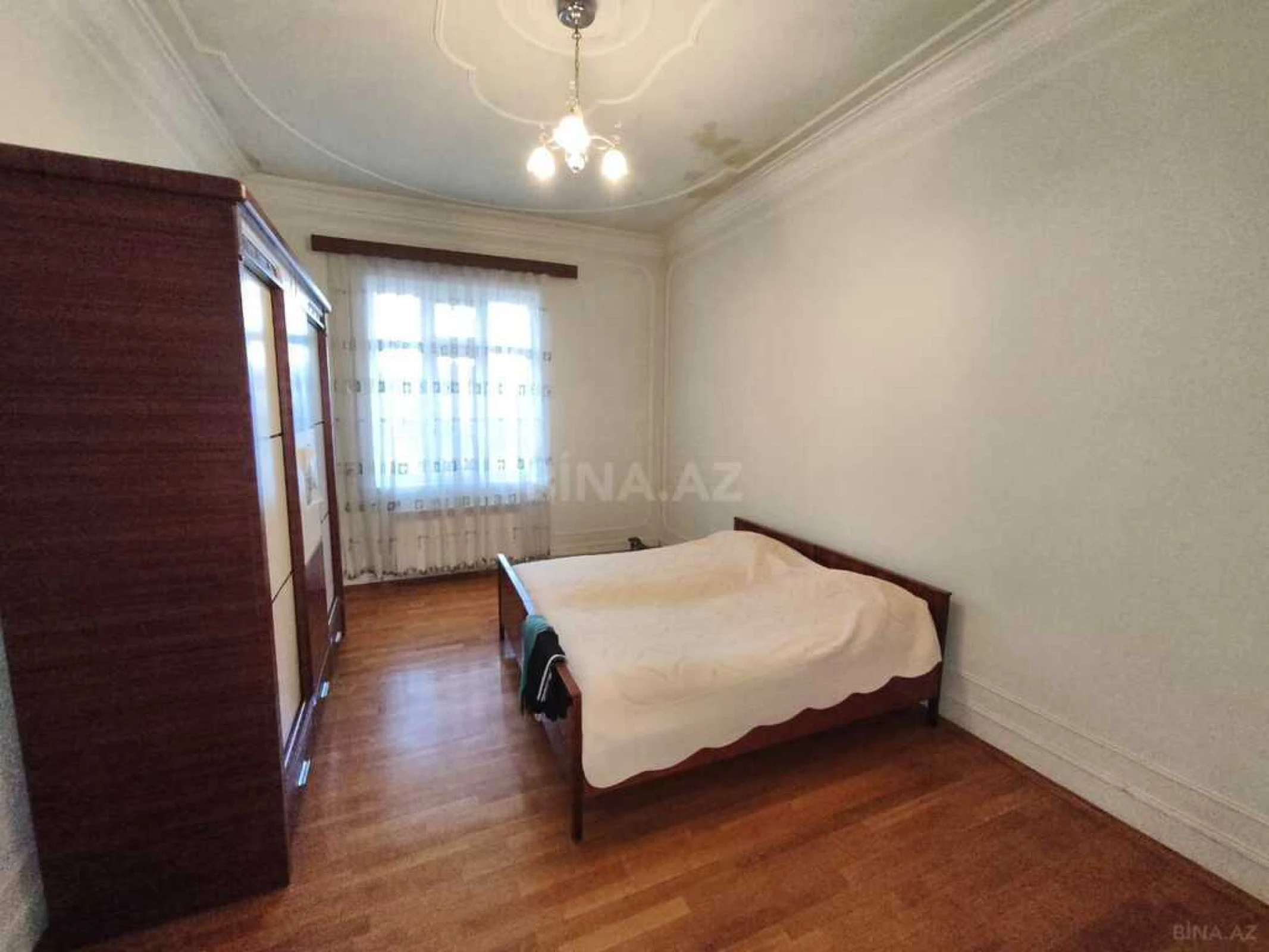 Satılır 7 otaqlı həyət evi 320 m²