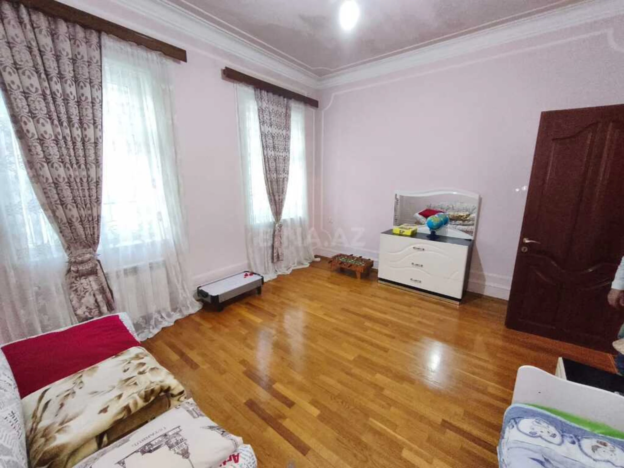Satılır 7 otaqlı həyət evi 320 m²