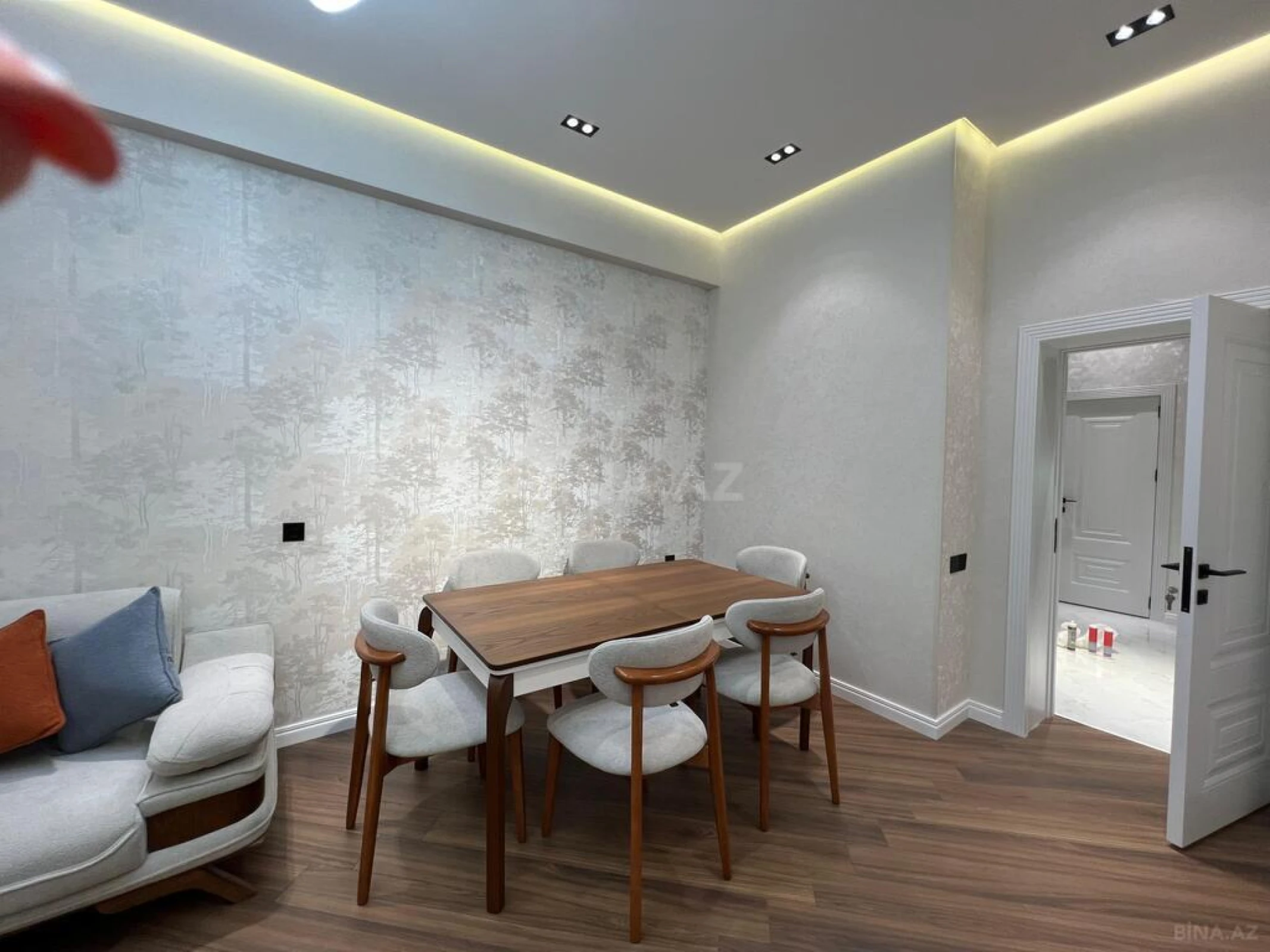 Kirayə verilir 3 otaqlı mənzil 103 m²