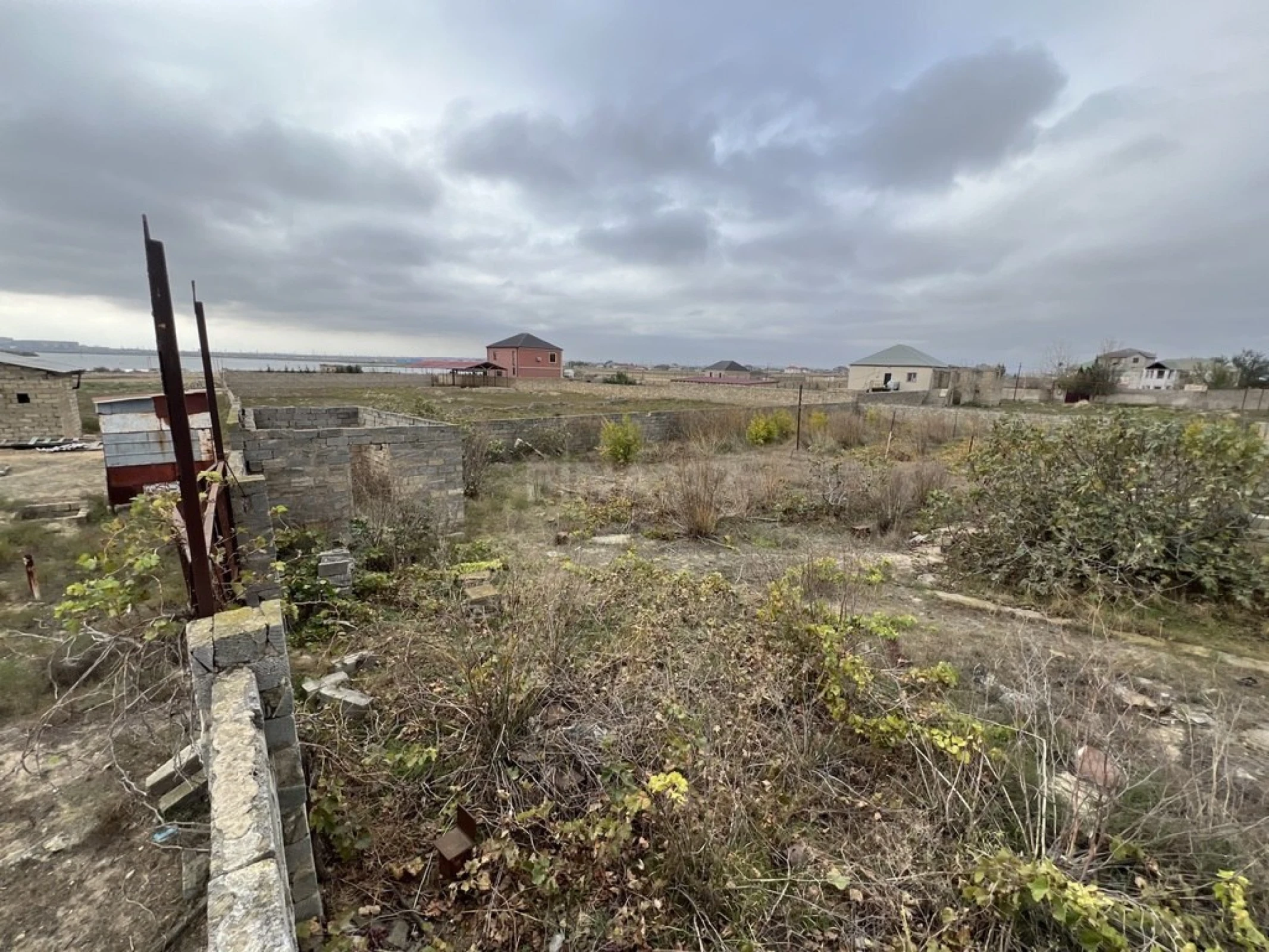 Satılır torpaq sahəsi 12 m²