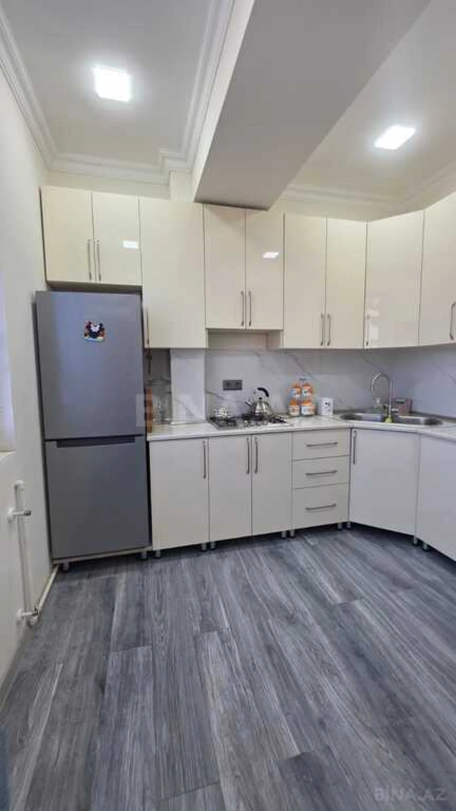 Satılır 3 otaqlı mənzil 80 m²