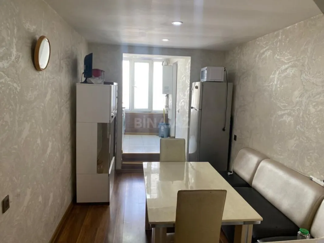 Kirayə verilir 3 otaqlı mənzil 75 m²