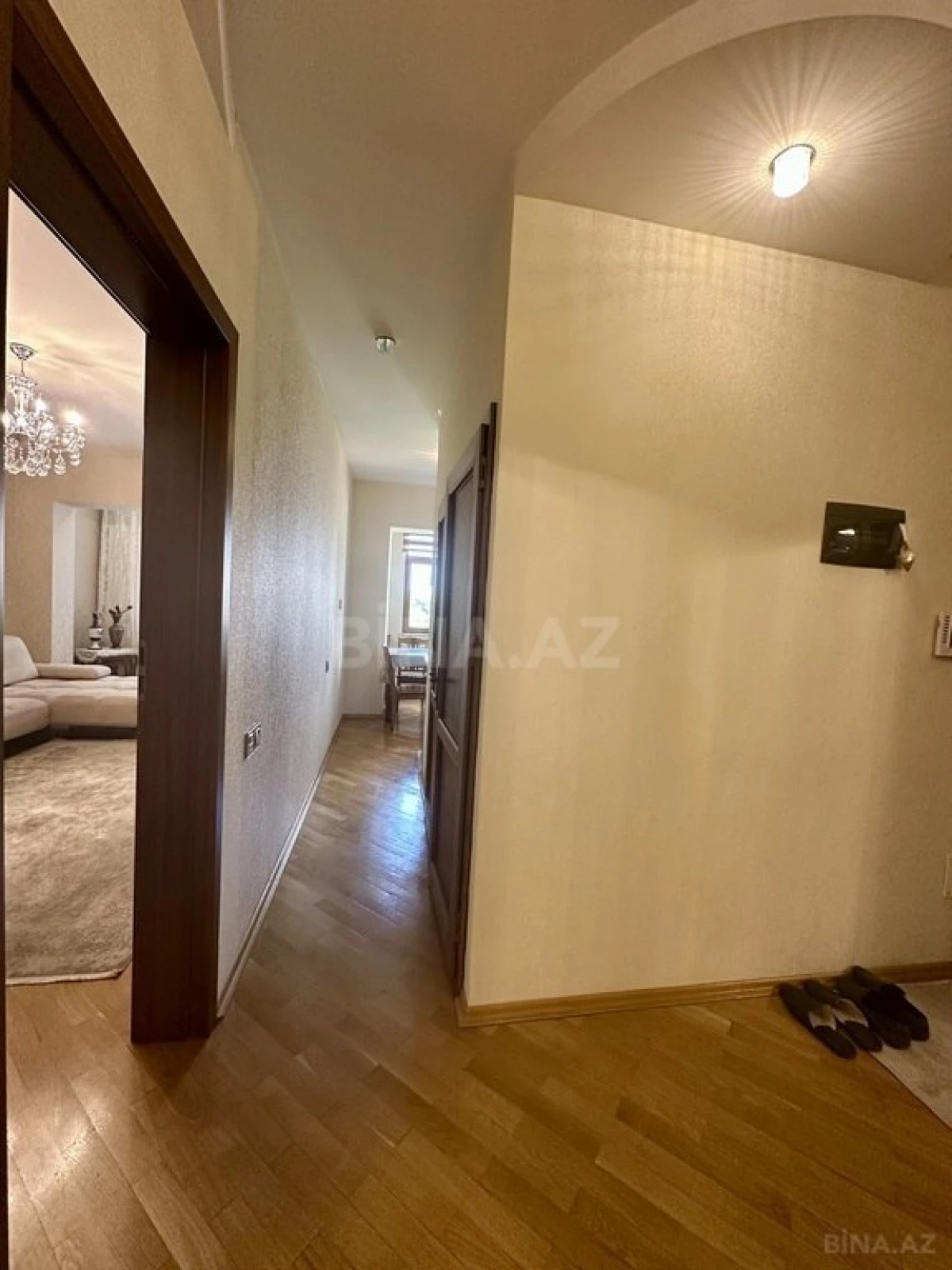 Satılır 4 otaqlı mənzil 110 m²