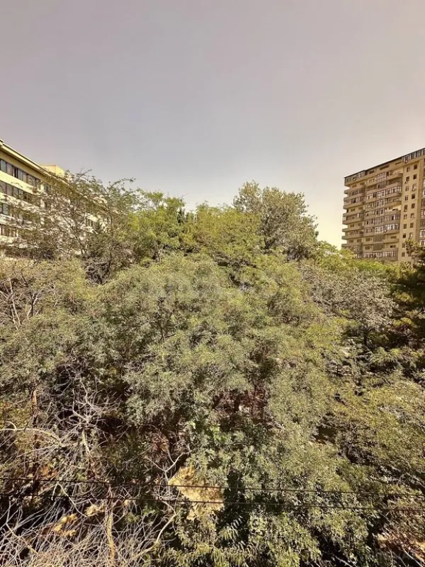 Satılır 4 otaqlı mənzil 110 m²