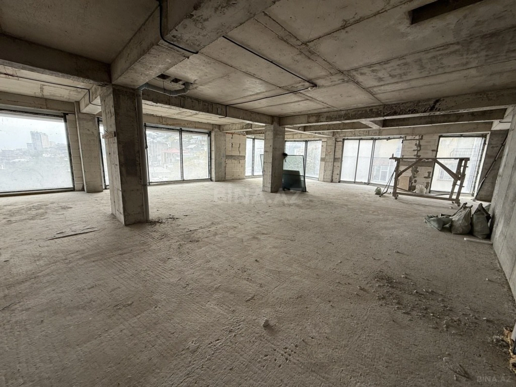 Kirayə verilir obyekt 450 m²