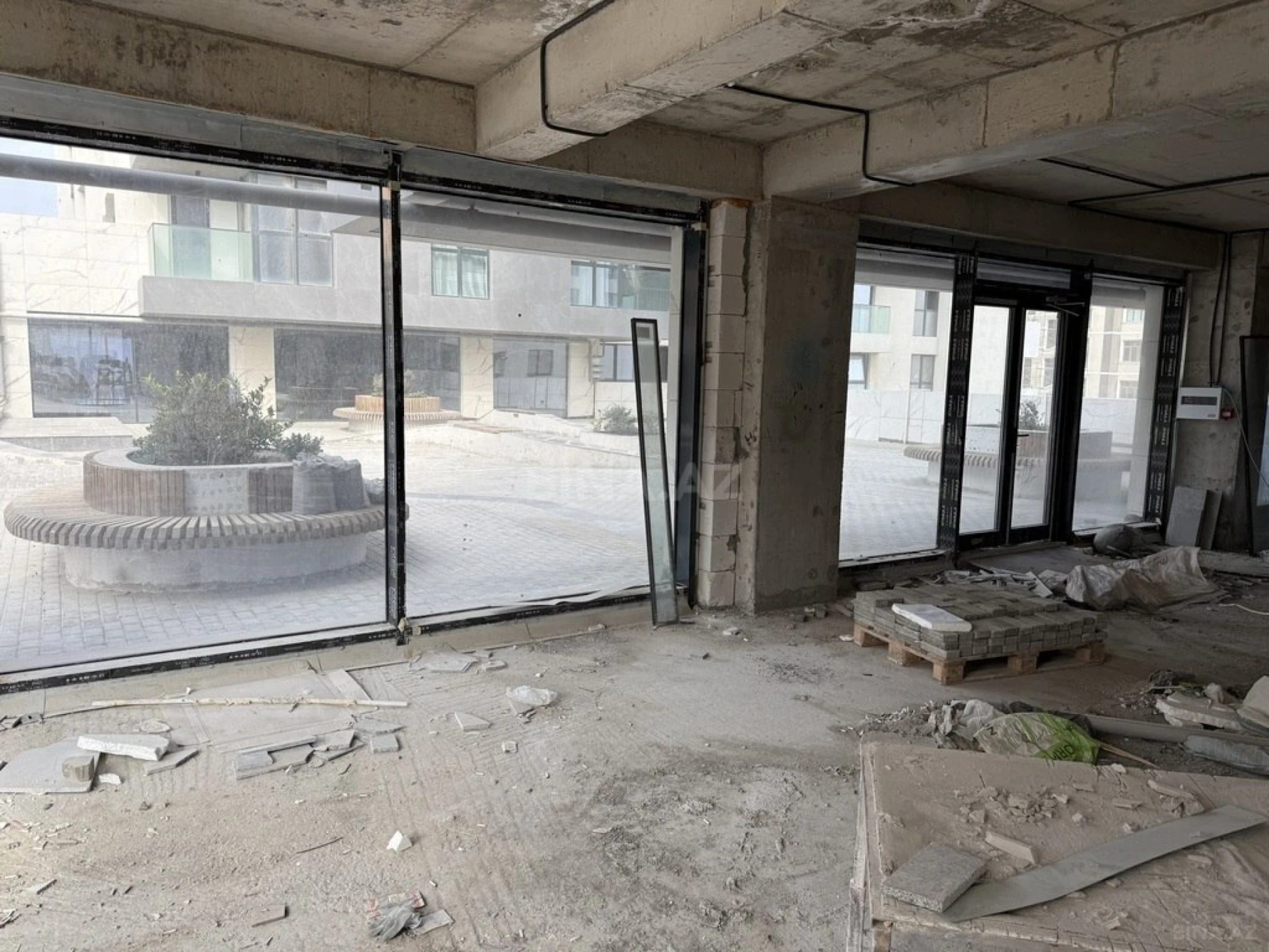 Kirayə verilir obyekt 450 m²