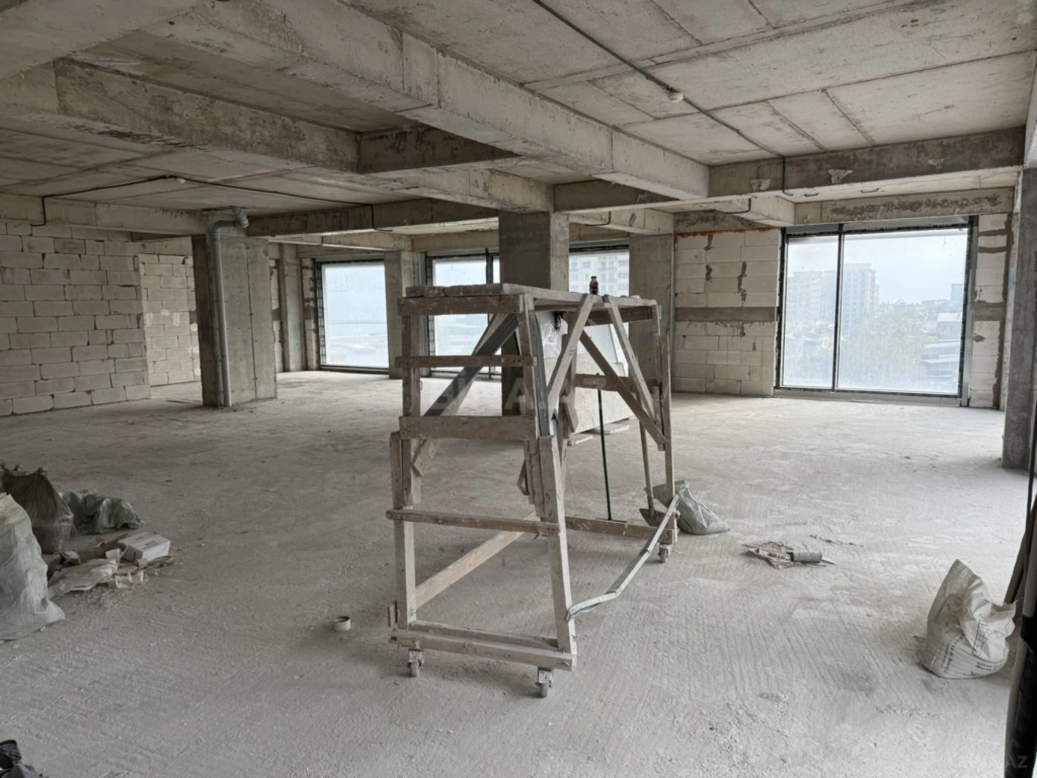 Kirayə verilir obyekt 450 m²