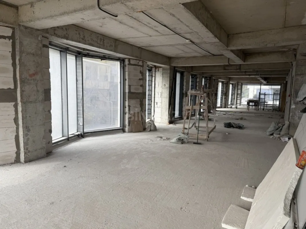 Kirayə verilir obyekt 450 m²