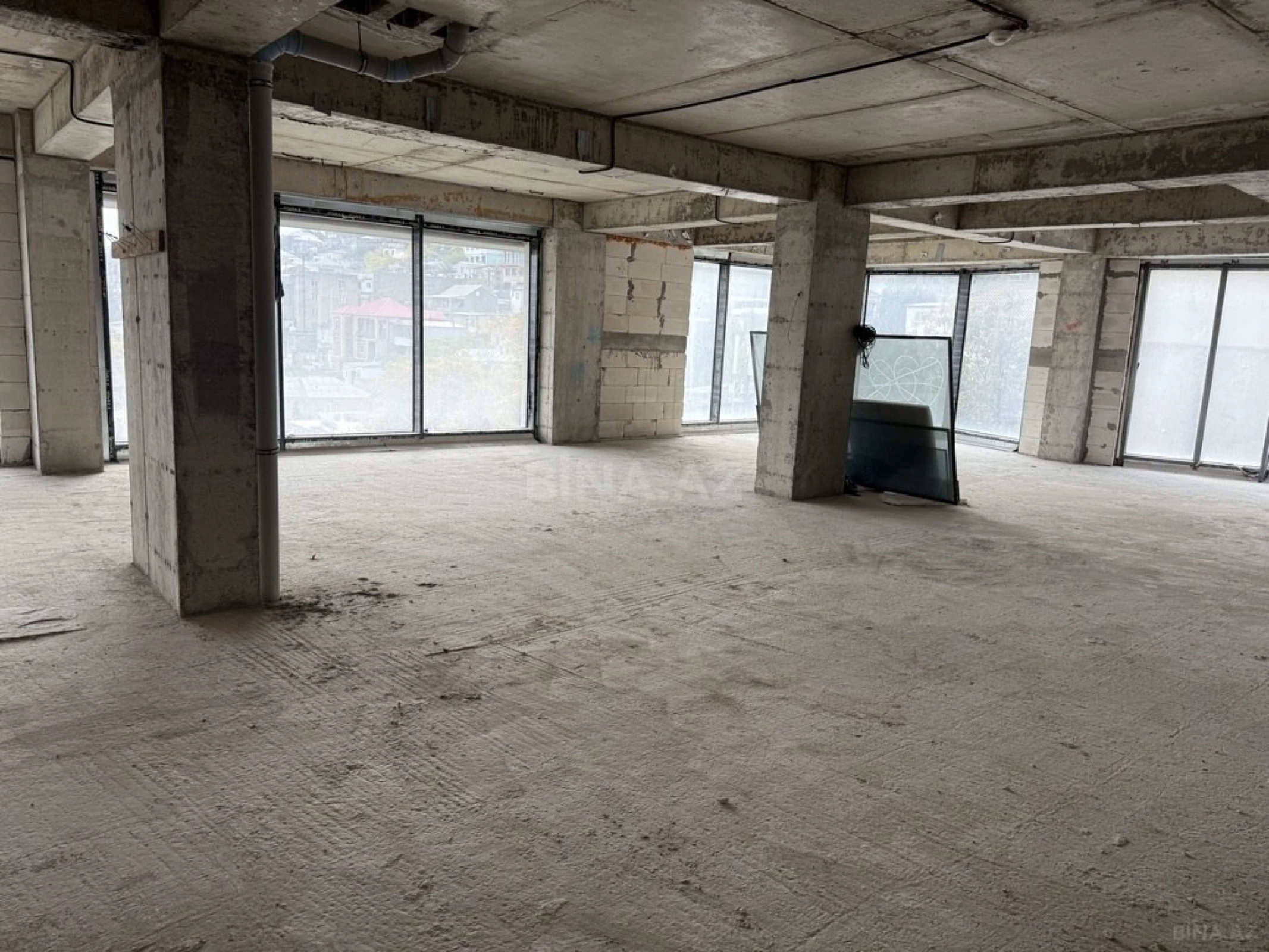 Kirayə verilir obyekt 450 m²