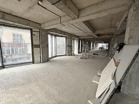 Kirayə verilir obyekt 450 m²