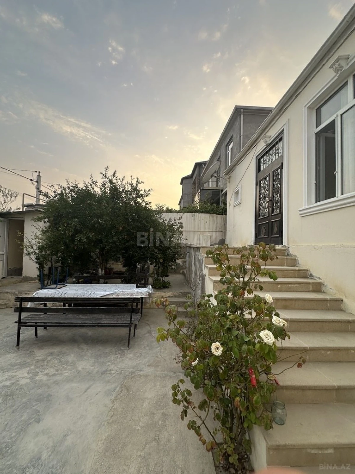 Satılır 4 otaqlı həyət evi 115 m²