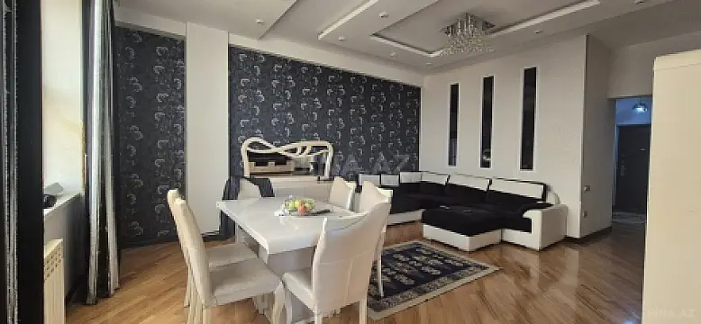 Satılır 3 otaqlı mənzil 100 m² — Bakı, İnşaatçılar 3 otaq 100.00 m²