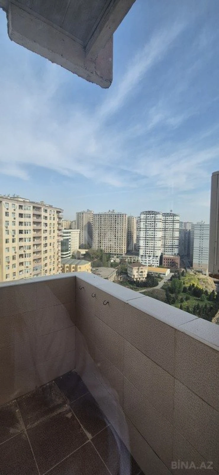 Satılır 3 otaqlı mənzil 100 m²