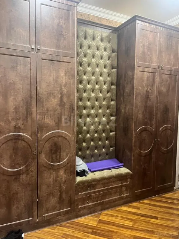 Satılır 3 otaqlı mənzil 125 m²